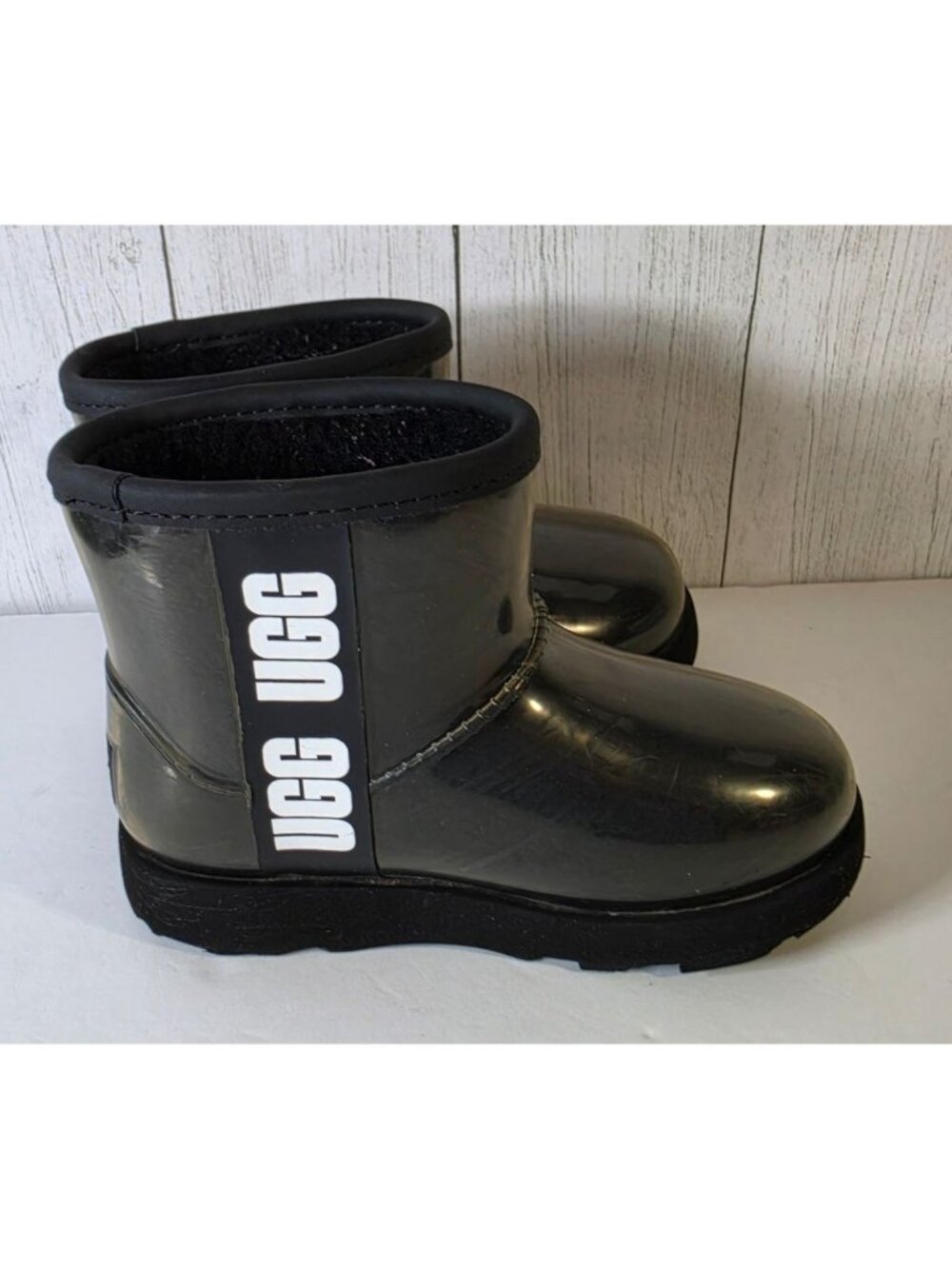 UGG CLASSIC CLEAR MINI BLACK BOOTS TODDLER SIZE 10 T WATERPROOF WINTER RAIN fuzz